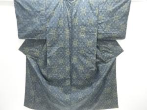 未使用品　花模様織り出し本場泥大島紬着物